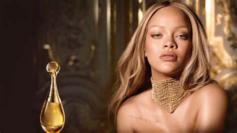 beyonce pub dior